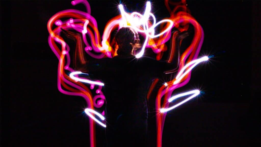 (4) Workshop Light Graffiti